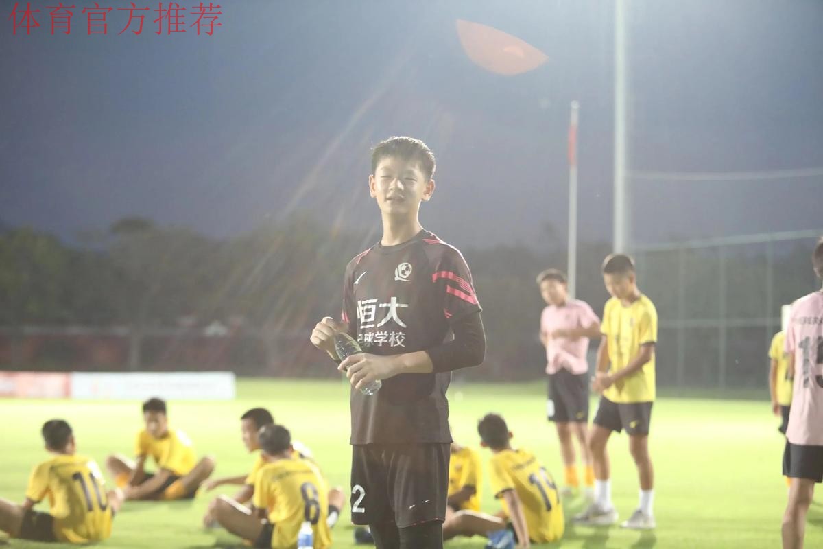 青超U15与国足、皇马同等待遇 昆明足球人期待大西南崛起